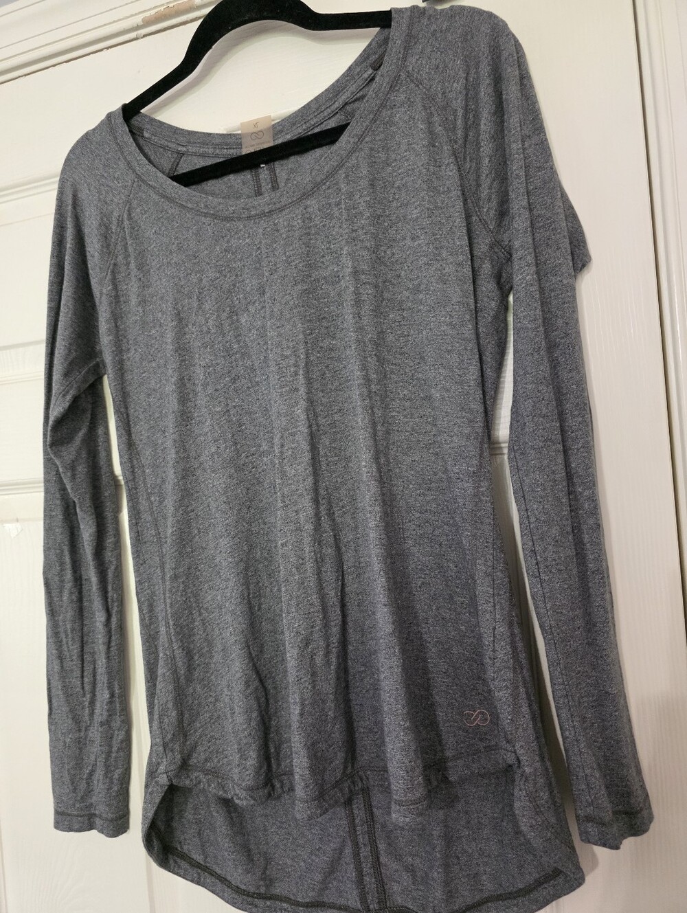 CALIA by Carrie Underwood Heather Gray Long-Sleeve Scoop Neck Top